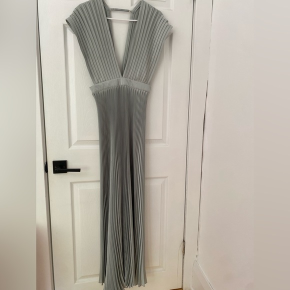 L’IDEE - Gala Gown - Size Small - Picture 4 of 5